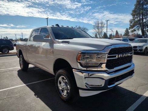 Used 2022 RAM 2500 Tradesman AWD/4WD image 7