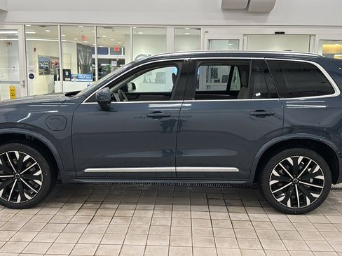 New 2026 Volvo XC90 T8 Ultra w/ Protection Package Premier AWD/4WD image 8