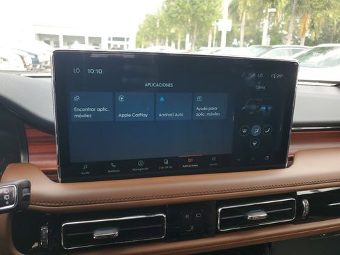 Used 2023 Lincoln Nautilus Reserve image 23