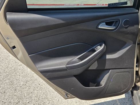 Used 2017 Ford Focus SEL FWD image 15