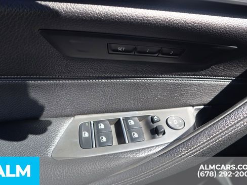 Used 2019 BMW 530e image 13