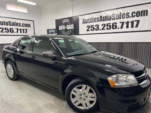 Used 2013 Dodge Avenger SE image 1