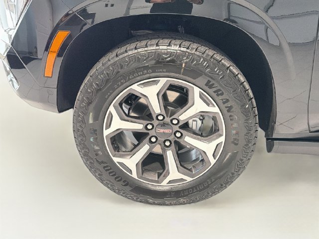 Certified 2026 GMC Yukon XL AT4 Ultimate AWD/4WD image 30