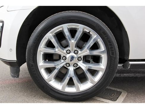 Used 2018 Ford Expedition Limited w/ Equipment Group 302A RWD image 37