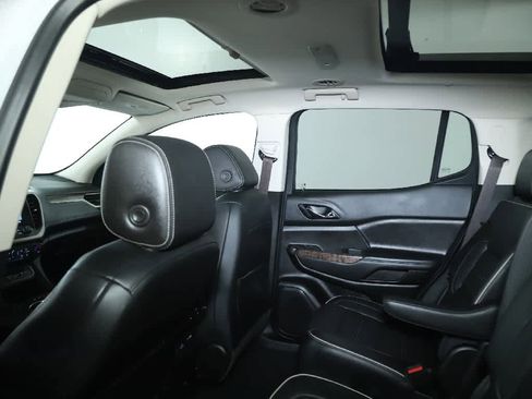 Used 2023 GMC Acadia Denali w/ Denali Ultimate Package image 16