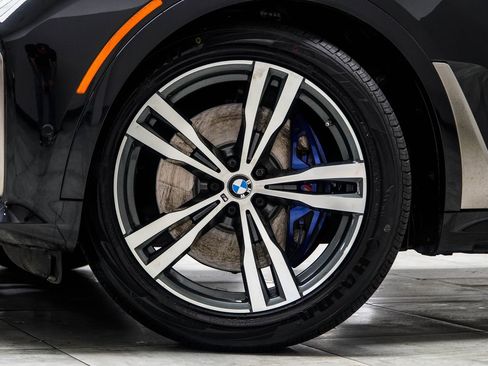 Used 2022 BMW X7 M50i w/ Executive Package AWD/4WD image 6