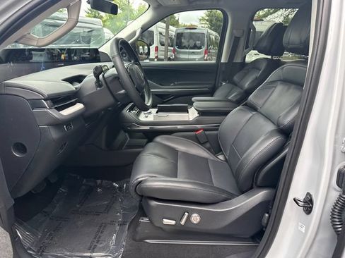 New 2026 Lincoln Navigator Reserve AWD/4WD image 10