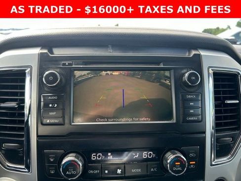Used 2019 Nissan Titan SV w/ SV Convenience Package image 24