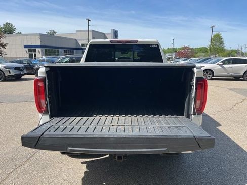 Used 2021 GMC Sierra 1500 AT4 w/ AT4 Premium Package AWD/4WD image 11