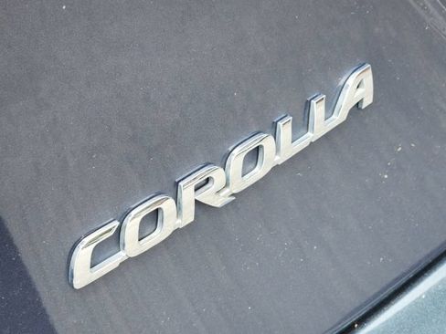 Used 2018 Toyota Corolla LE FWD image 6