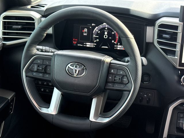 Used 2026 Toyota Tundra Limited AWD/4WD image 13