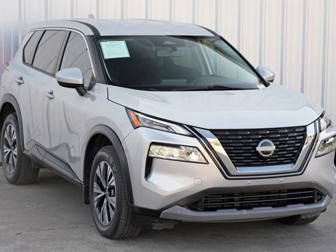 Used 2023 Nissan Rogue SV image 46