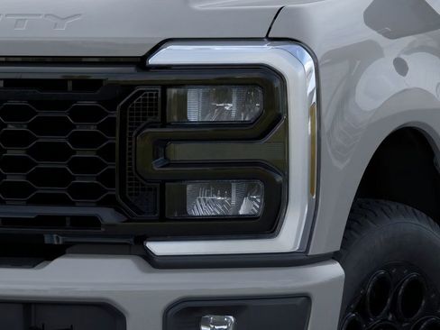 New 2026 Ford F350 Lariat w/ Black Appearance Package image 40