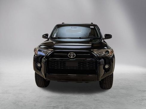 Used 2023 Toyota 4Runner SR5 image 3