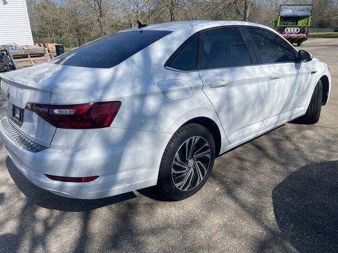 Used 2020 Volkswagen Jetta SEL image 4