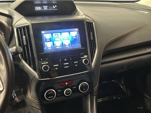 Used 2021 Subaru Crosstrek 2.0i Premium AWD/4WD image 17