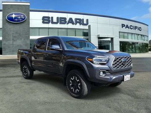 Used 2023 Toyota Tacoma TRD Off-Road w/ Black Out Package (TMS) AWD/4WD image 1
