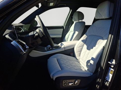 New 2026 BMW X5 xDrive40i w/ Climate Comfort Package image 7
