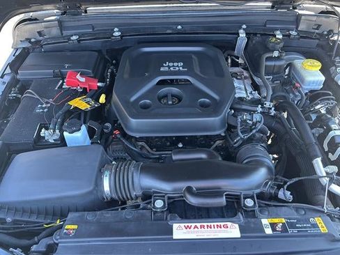 Used 2022 Jeep Wrangler Unlimited Sport AWD/4WD image 14