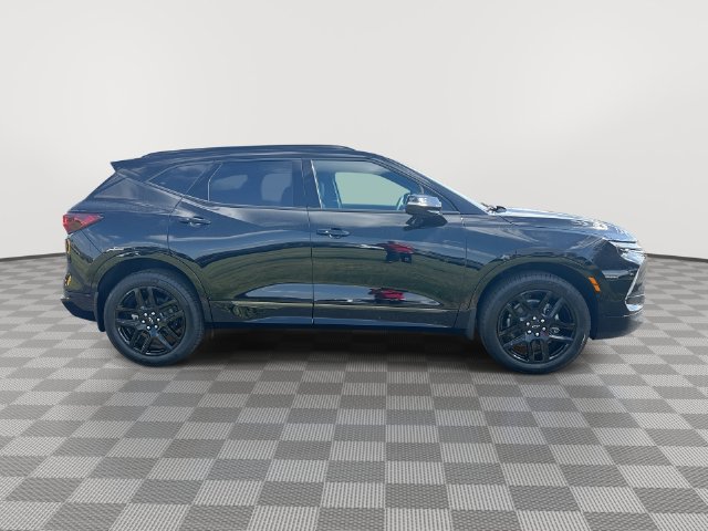 Certified 2026 Chevrolet Blazer RS w/ Driver Confidence II Package FWD image 14