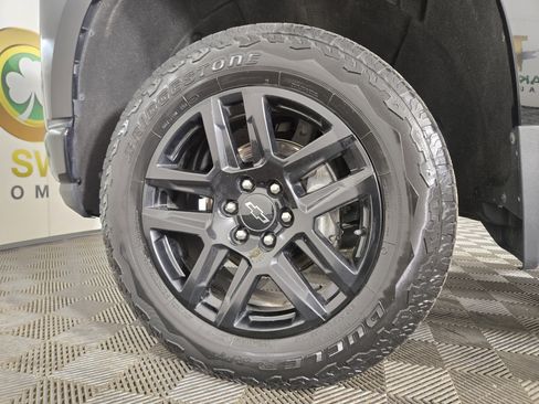 Used 2022 Chevrolet Silverado 1500 LT Trail Boss w/ Convenience Package II image 35