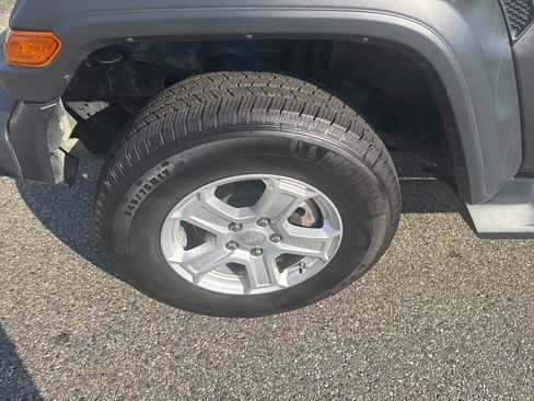 Certified 2021 Jeep Wrangler Unlimited Sport image 25