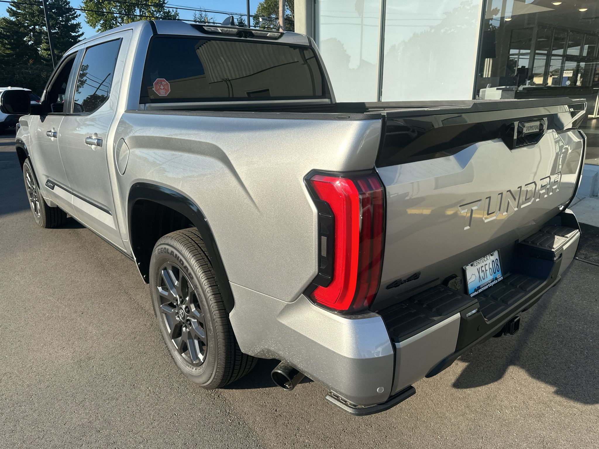 Used 2026 Toyota Tundra Platinum AWD/4WD image 4
