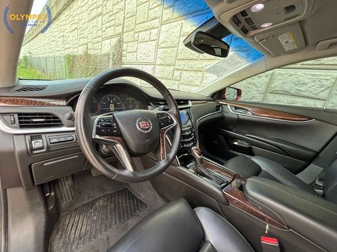Used 2013 Cadillac XTS Premium image 17