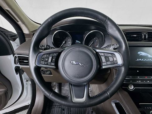 Used 2020 Jaguar F-PACE Prestige AWD/4WD image 11