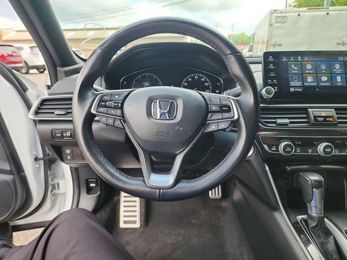 Used 2022 Honda Accord Sport image 17