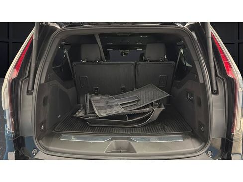 Used 2024 Cadillac Escalade ESV Luxury w/ LPO, Floor Liner Package AWD/4WD image 27