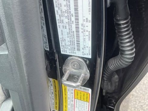 Used 2020 Ford Escape SE AWD/4WD image 21