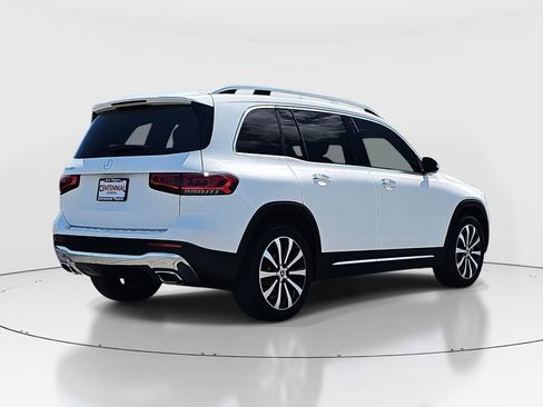 Used 2023 Mercedes-Benz GLB 250 image 5