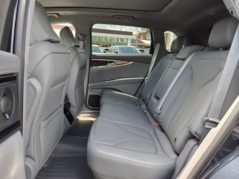 Used 2022 Lincoln Nautilus Reserve w/ Luxury Package FWD image 14