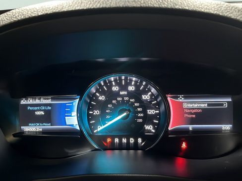 Used 2018 Ford Explorer XLT w/ Equipment Group 202A image 19