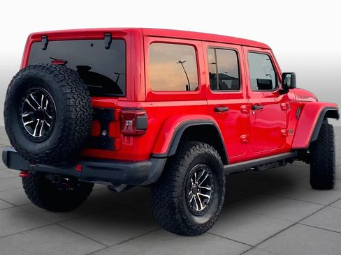 Used 2026 Jeep Wrangler Unlimited Rubicon AWD/4WD image 12