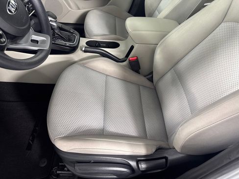 Used 2020 Kia Soul LX image 13