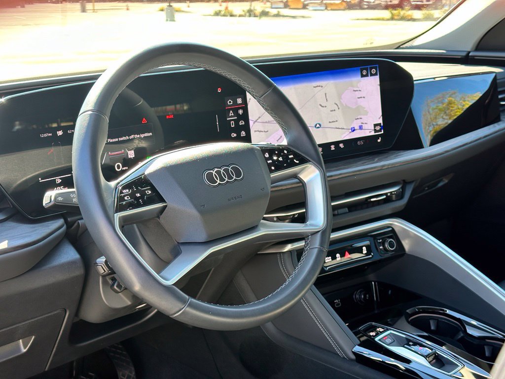 Used 2025 Audi Q5 Premium w/ Convenience Package AWD/4WD image 12