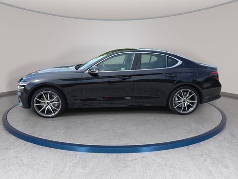Used 2025 Genesis G70 2.5T AWD/4WD image 5