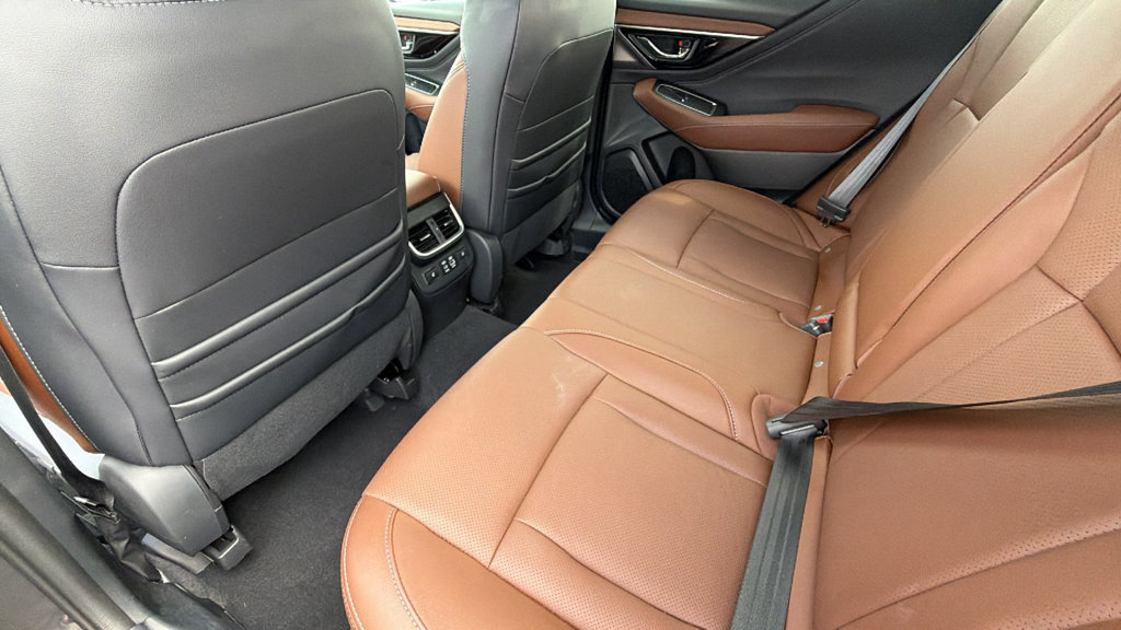 Used 2025 Subaru Outback Touring AWD/4WD image 24