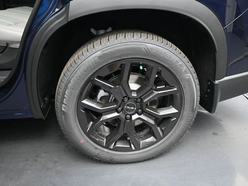 New 2025 Honda Pilot Touring image 16