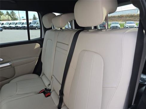 New 2026 Mercedes-Benz GLB 250 4MATIC image 15