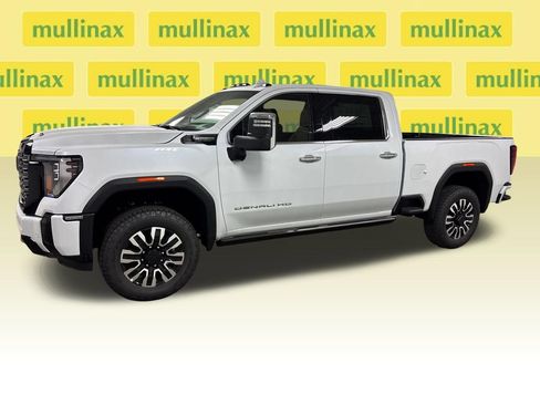 New 2026 GMC Sierra 2500 Denali Ultimate AWD/4WD image 8