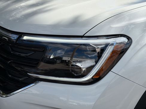 New 2026 Volkswagen Atlas Cross Sport SEL Premium R-Line image 9