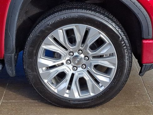 Used 2022 GMC Sierra 1500 Denali w/ Denali Premium Package image 8