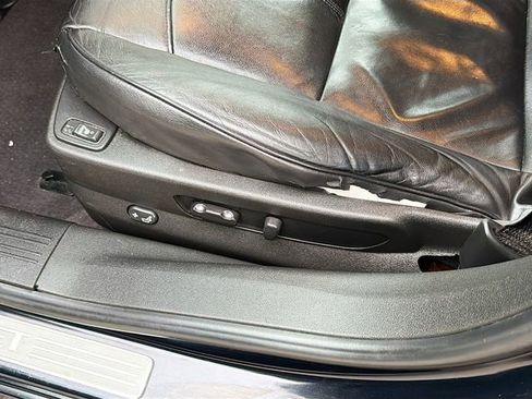 Used 2010 Chevrolet Malibu LTZ image 18