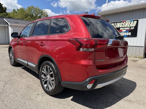 Used 2018 Mitsubishi Outlander ES AWD/4WD image 7
