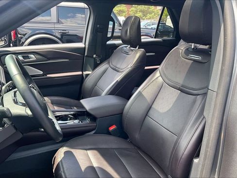 Certified 2026 Ford Explorer Platinum AWD/4WD image 24