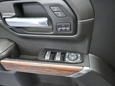 Used 2019 Chevrolet Silverado 1500 High Country w/ Technology Package image 39