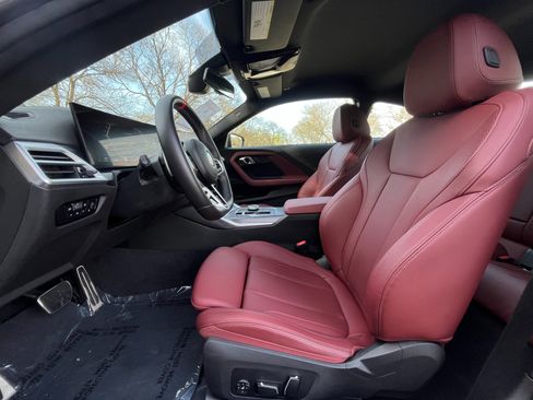 Used 2025 BMW M240i Coupe w/ Premium Package RWD image 26